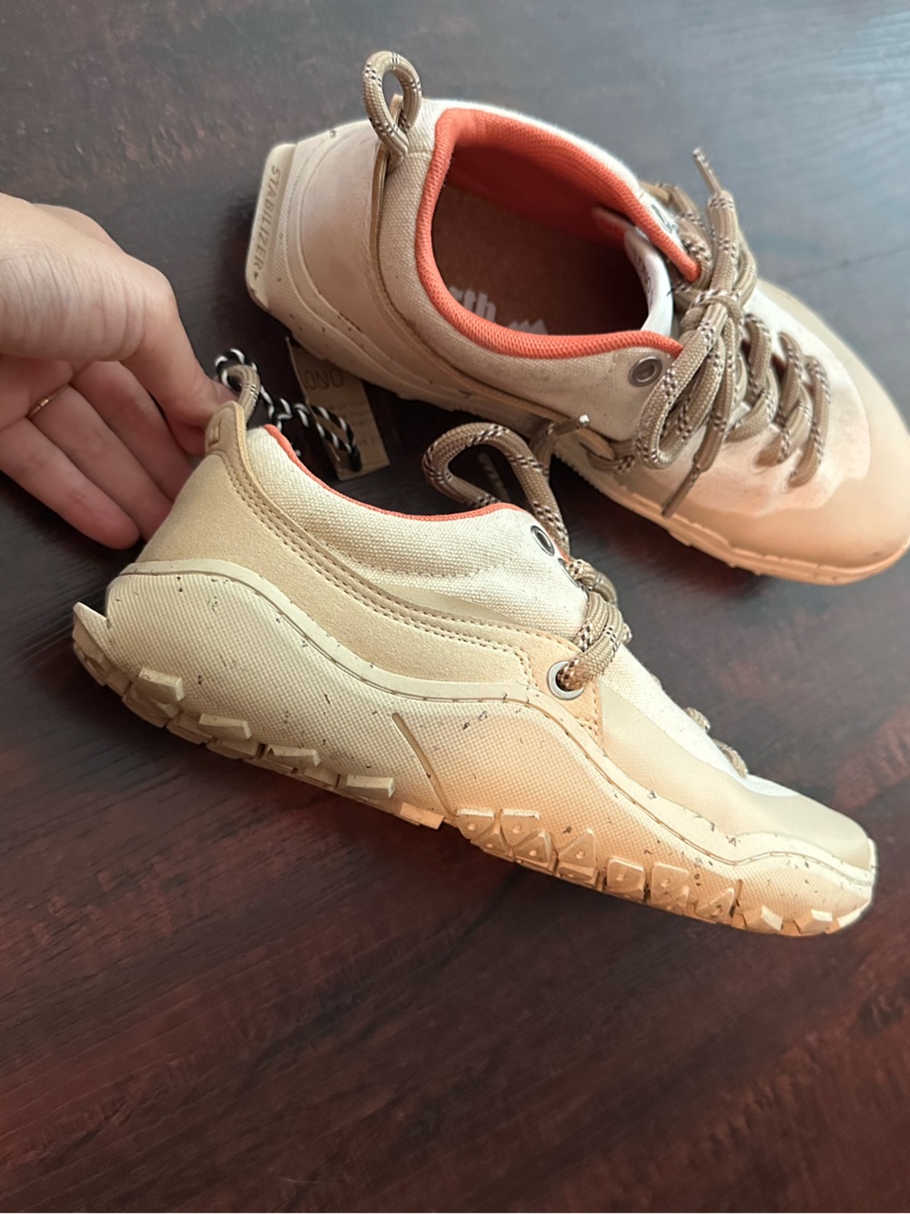 lono wild lite hiking shoes size 36 in sourdough /women 5.5